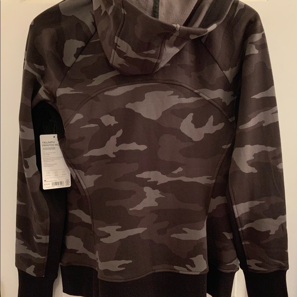 Athleta Triumph Printed Hoodie - Camo - NWT - Medium - Picture 9 of 11